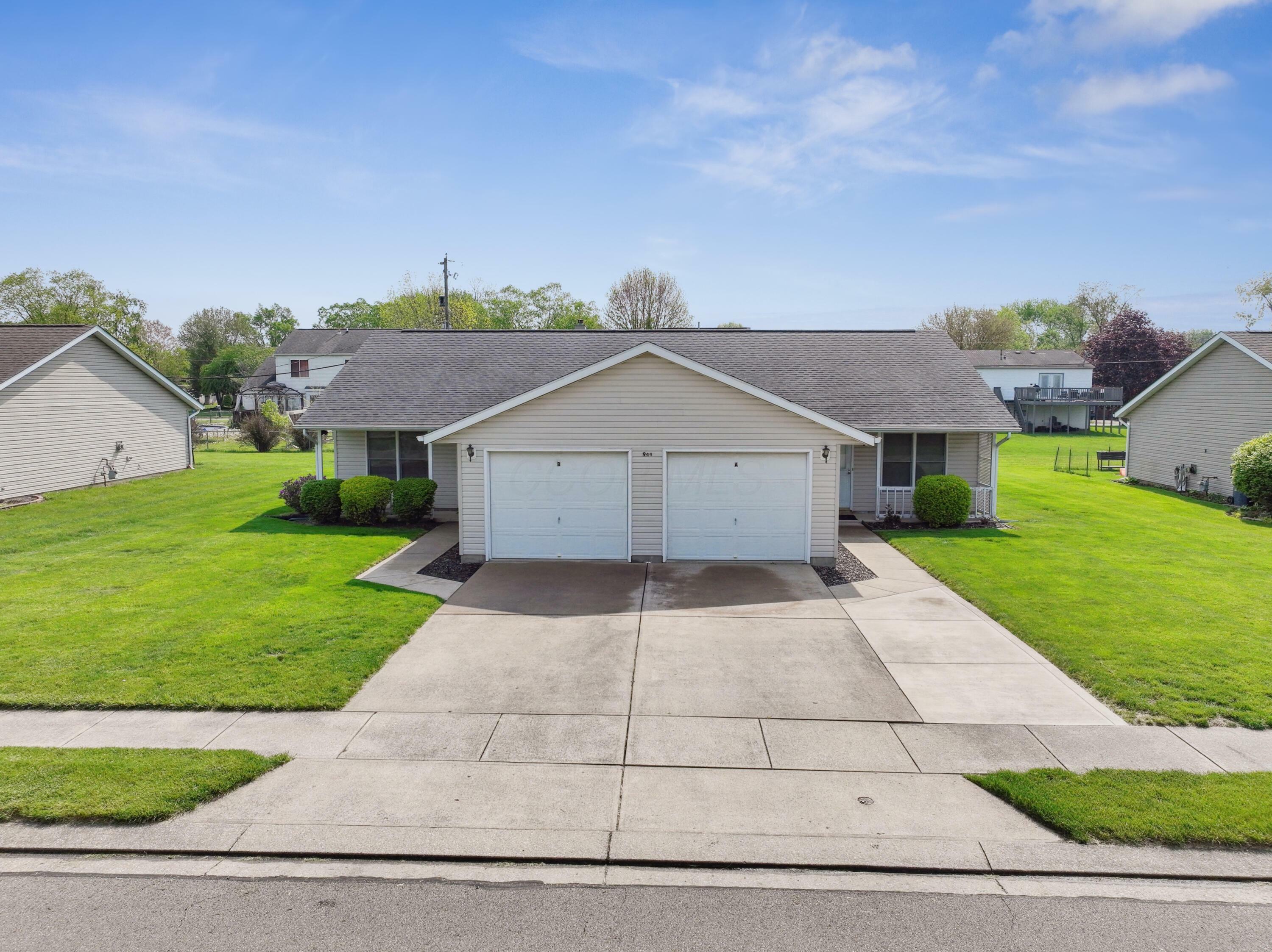 Property Photo: 944 Empire Drive OH 43055