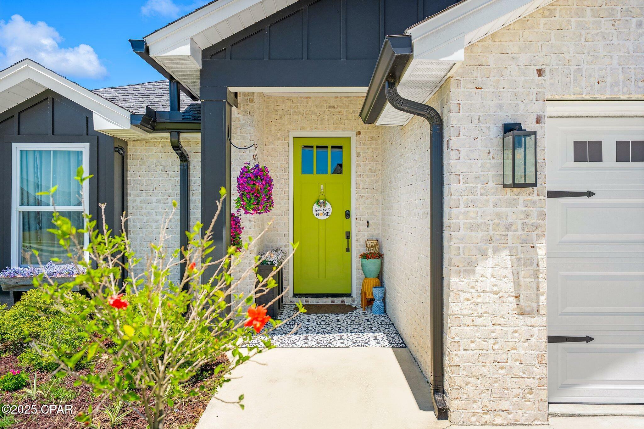 Property Photo: 4407 Conifer Lane FL 32404