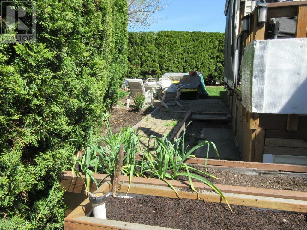 Property Photo: 415 Commonwealth Road 28 BC V4V 1P4