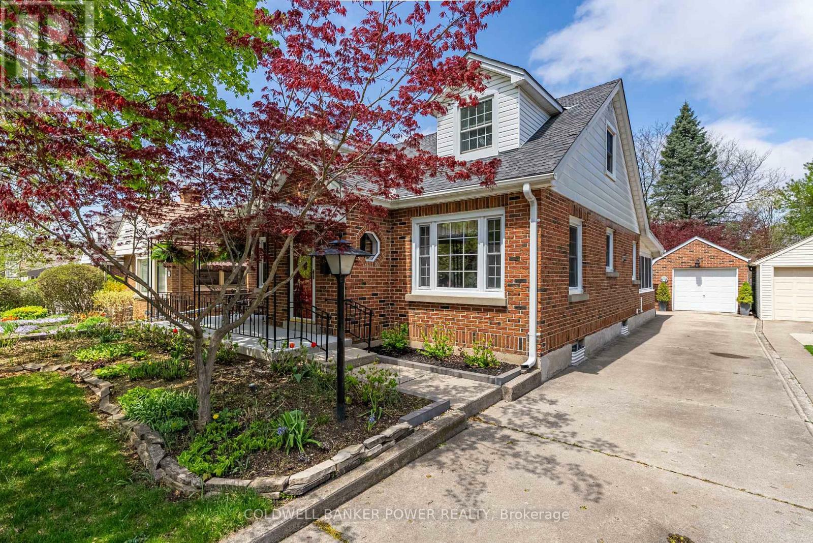 Property Photo: 622 St James Street ON N5Y 3P8