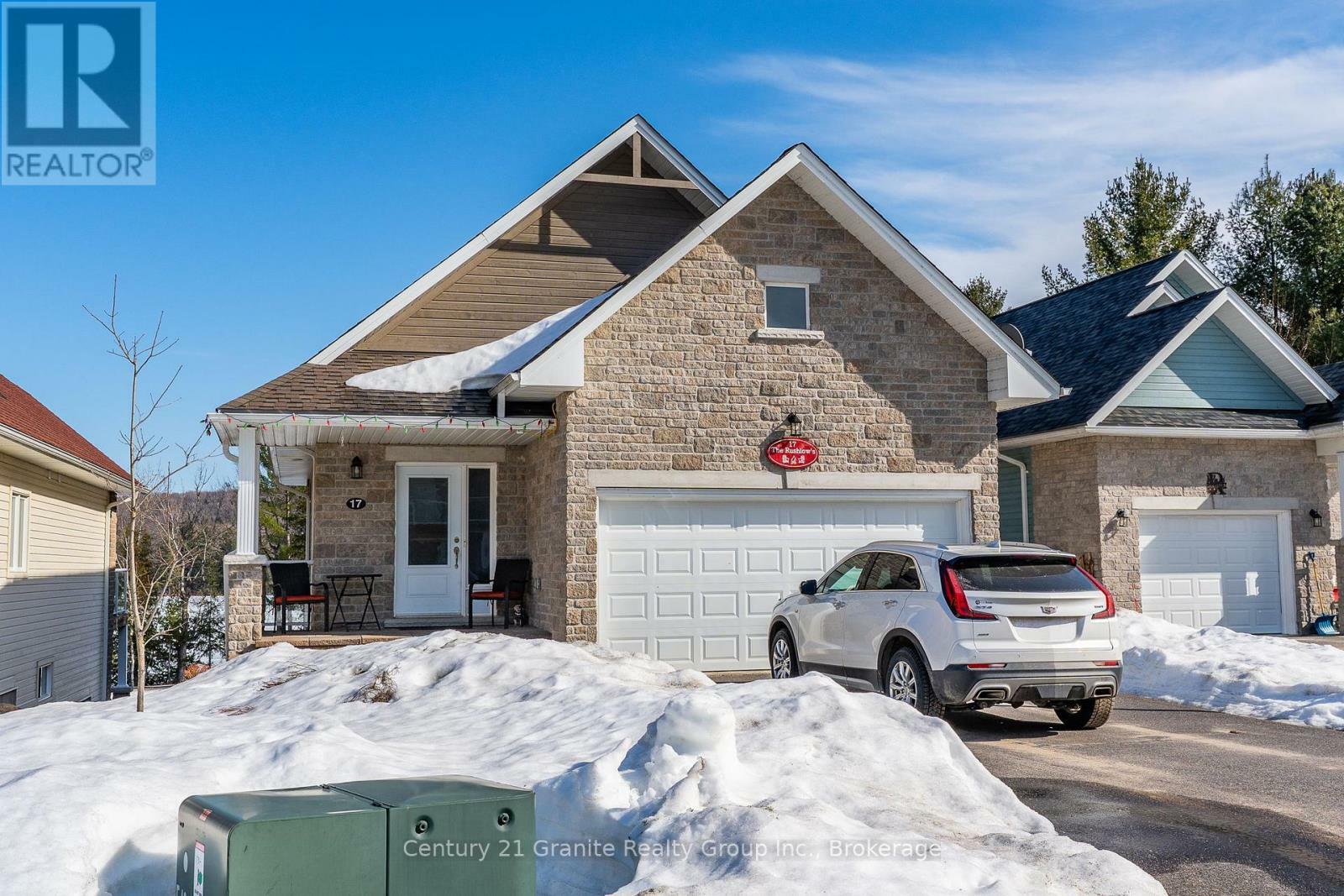 Property Photo: 17 Webb Circle ON K0M 1S0