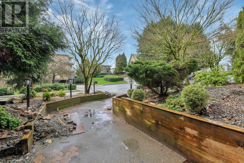 Photo de la propriété: 3883 Laurel Street 109 BC V5G 4M8