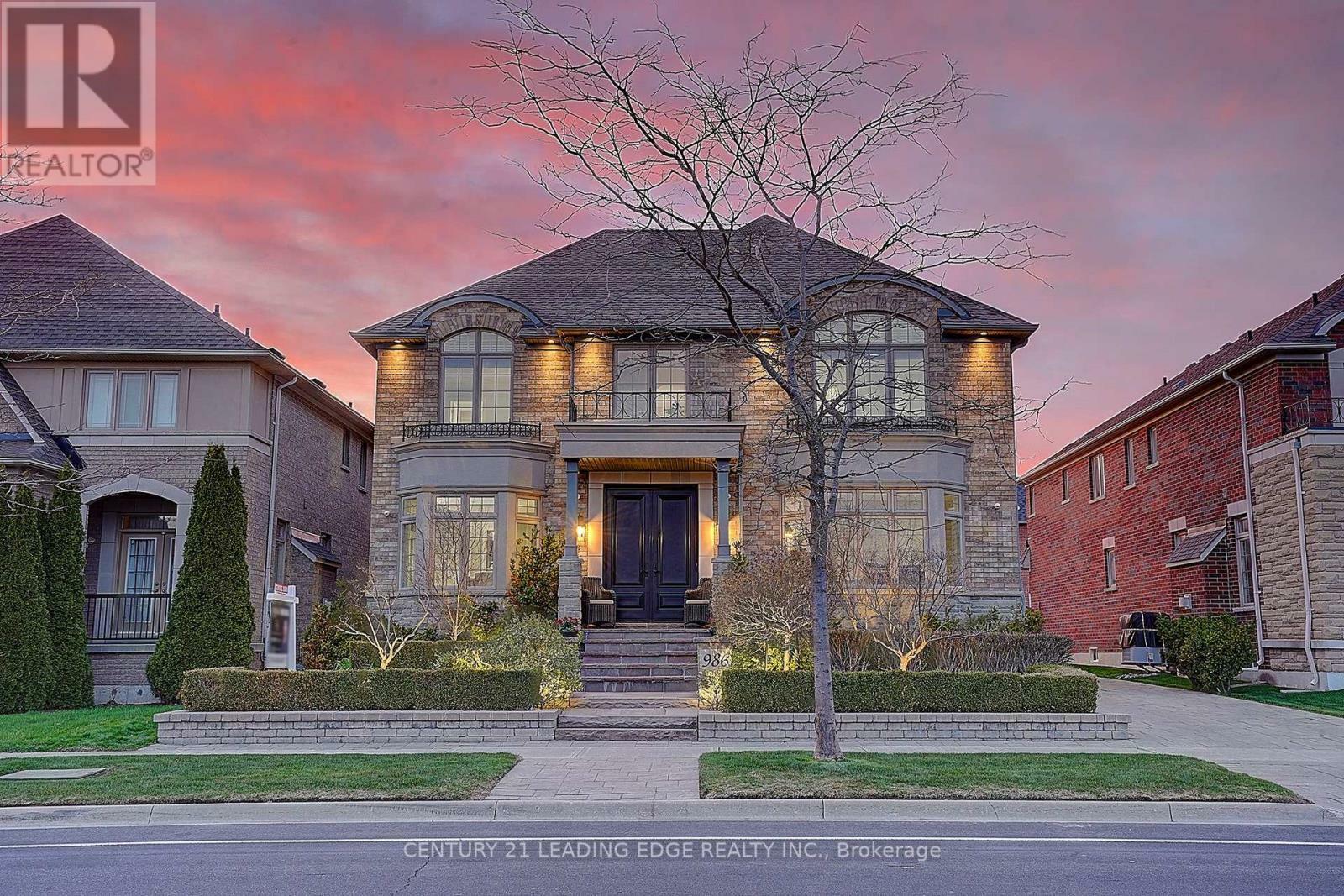 Property Photo: 986 Castlemore Avenue ON L6E 0G2