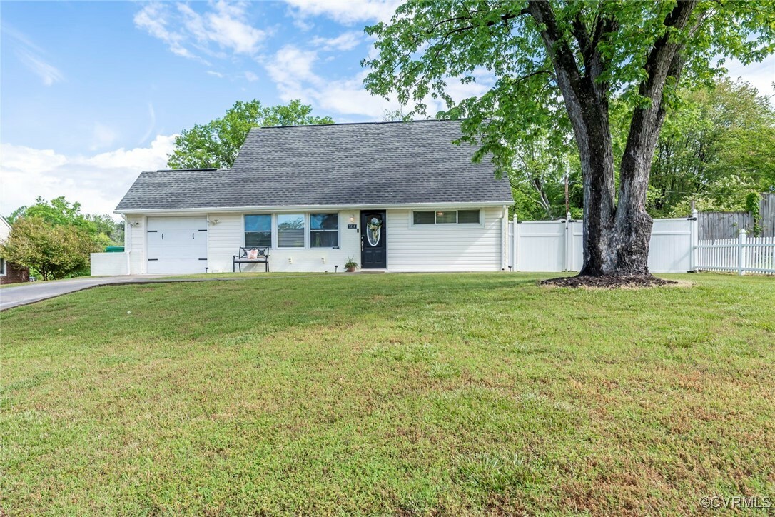 Property Photo: 9214 Skylark Drive VA 23229