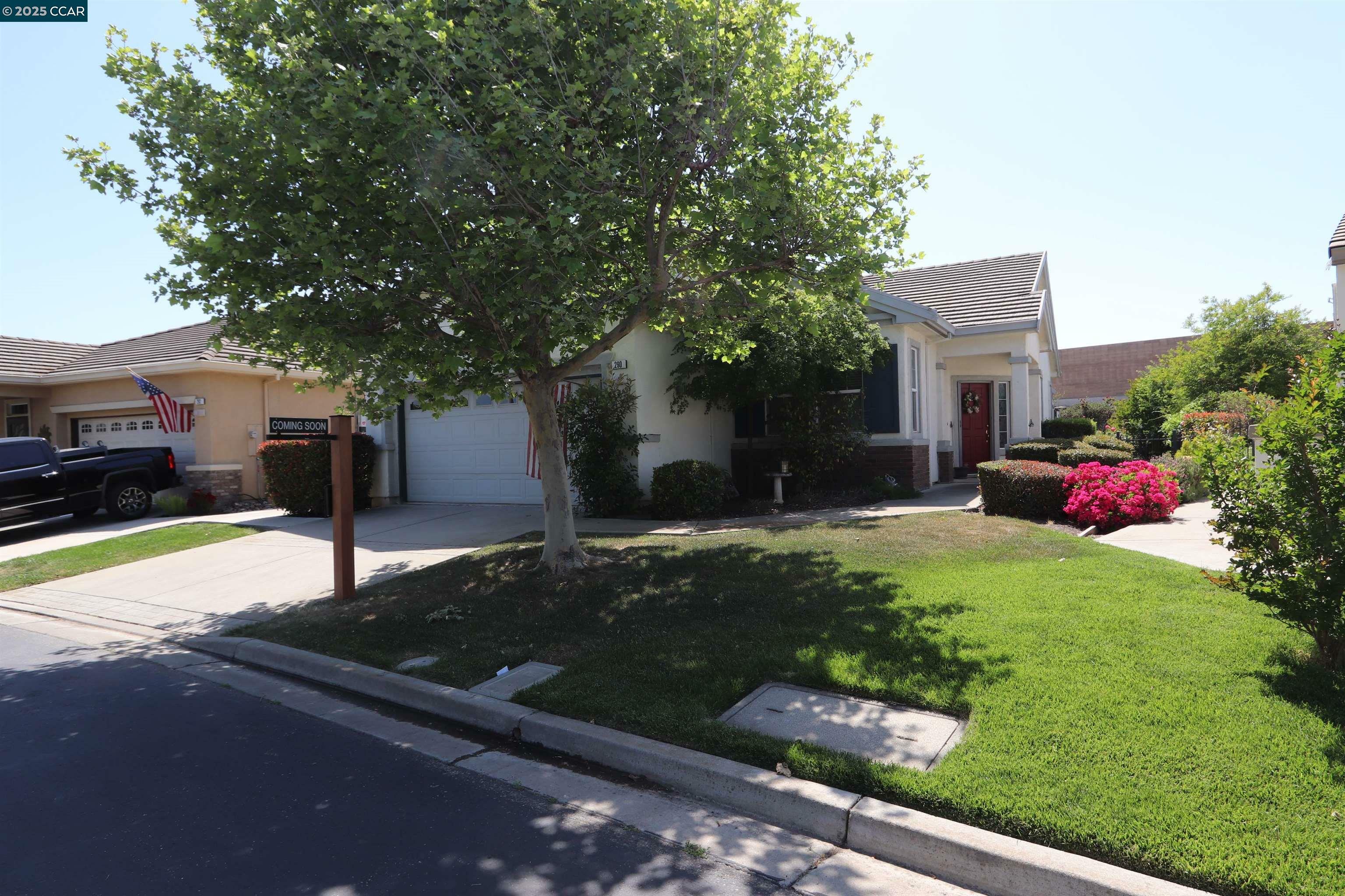 Property Photo: 290 Black Amber Way CA 94513