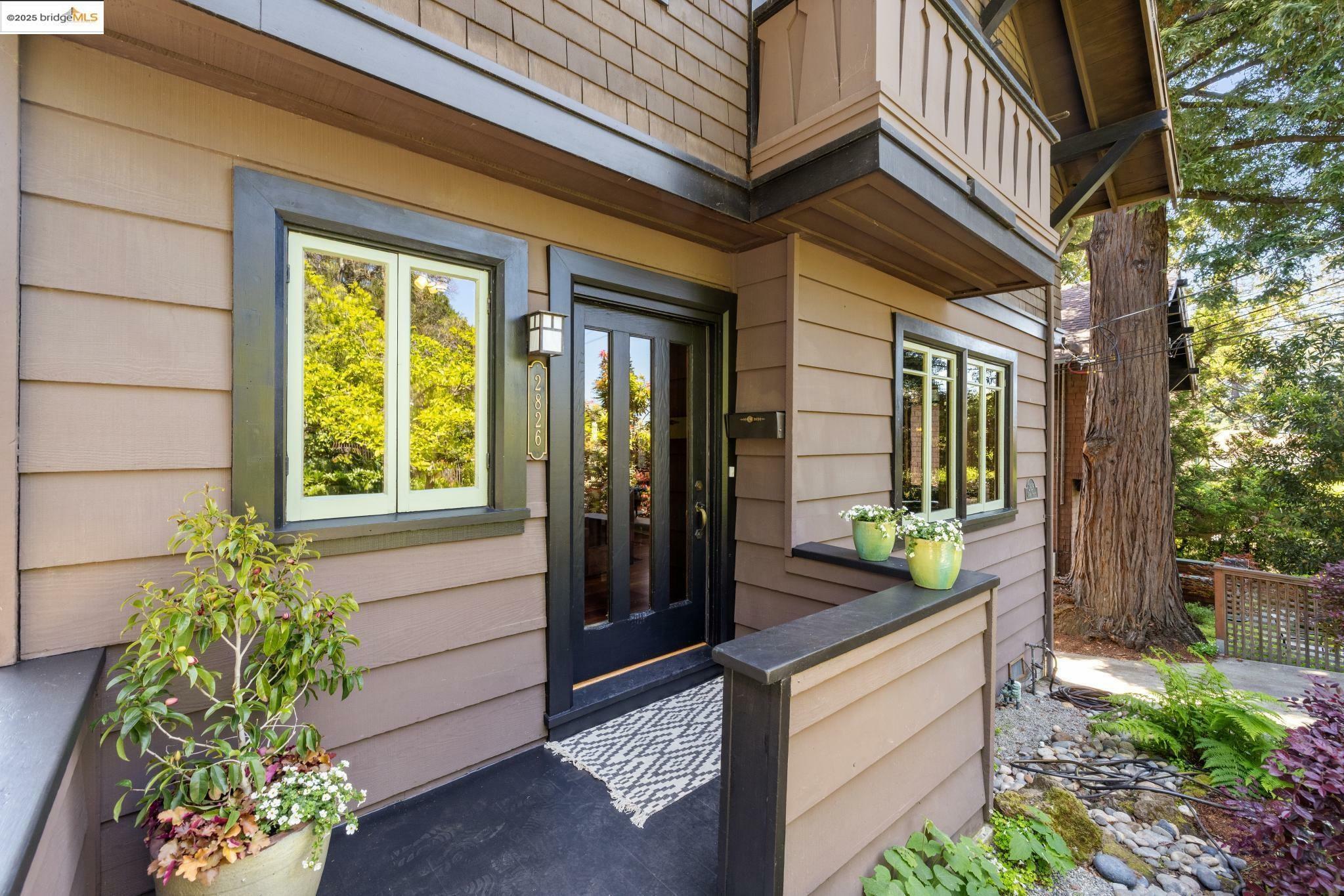 Property Photo: 2826 Garber St CA 94705