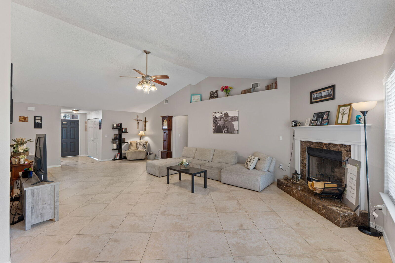 Property Photo:  2108 Hagood Loop  FL 32536 