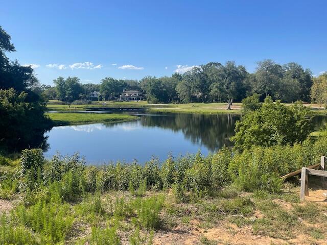 Property Photo: 1404 Addie Drive FL 32578