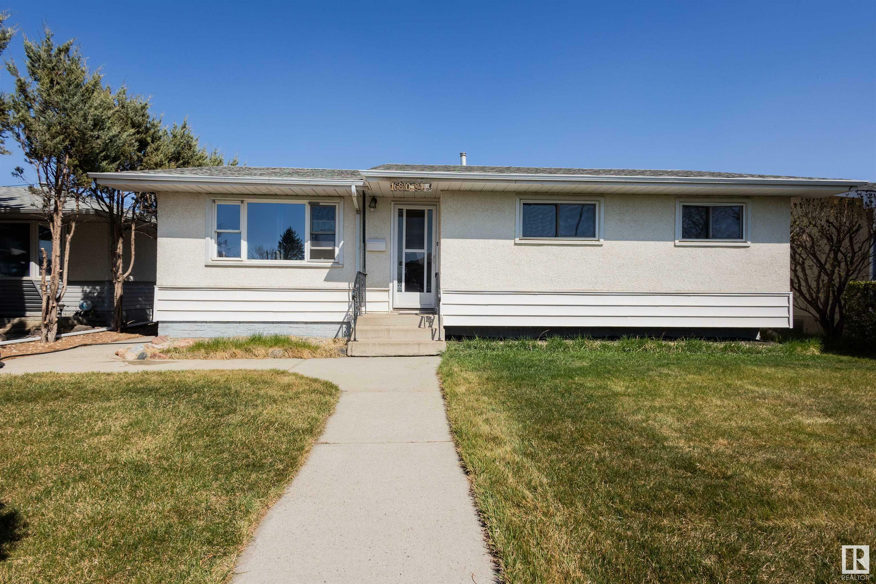 16810 94 Avenue NW  Edmonton AB T5R 5L5 photo