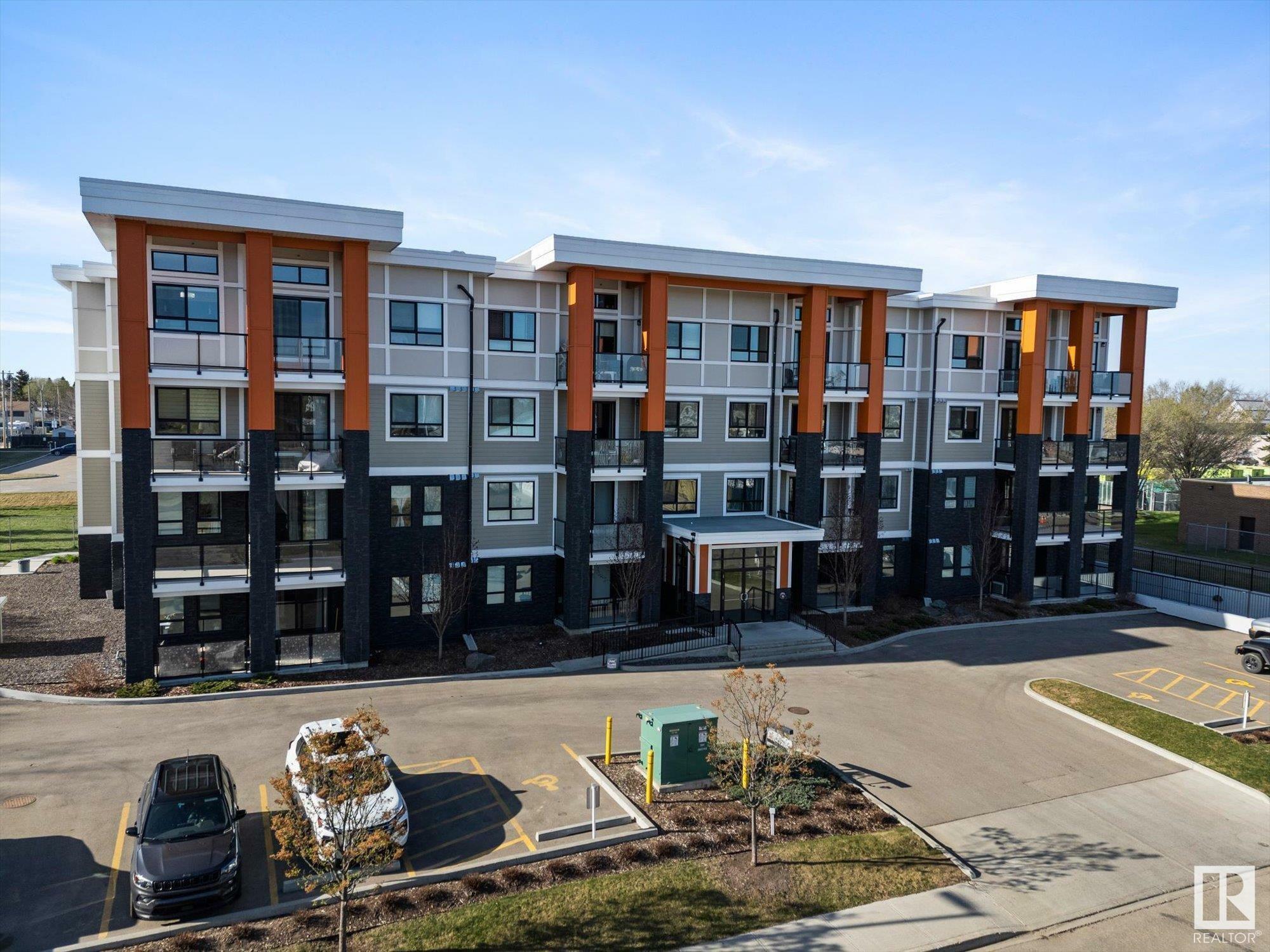 Property Photo: 17 Columbia Avenue 202 AB T9G 1Y7