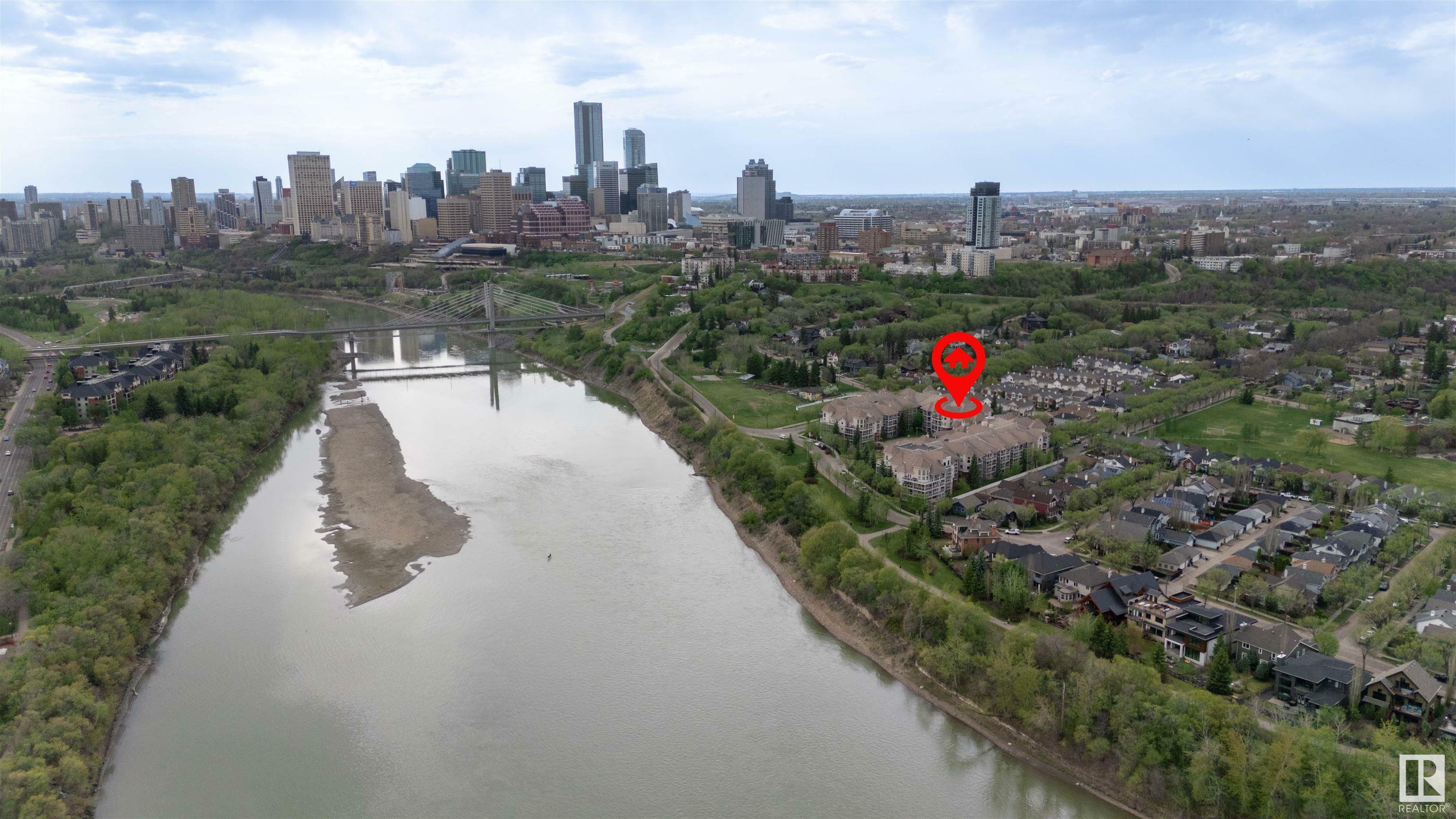 Property Photo: 9008 99 Avenue NW 137 AB T5H 4M6