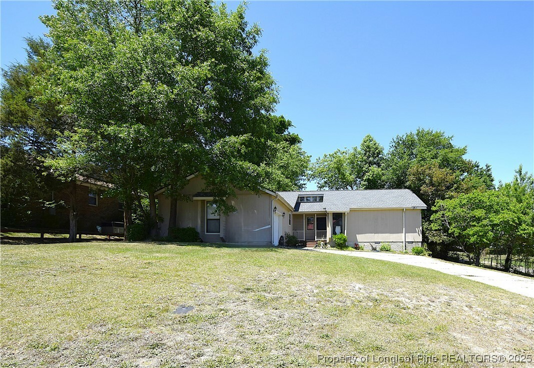 Property Photo: 918 Dandridge Drive NC 28303