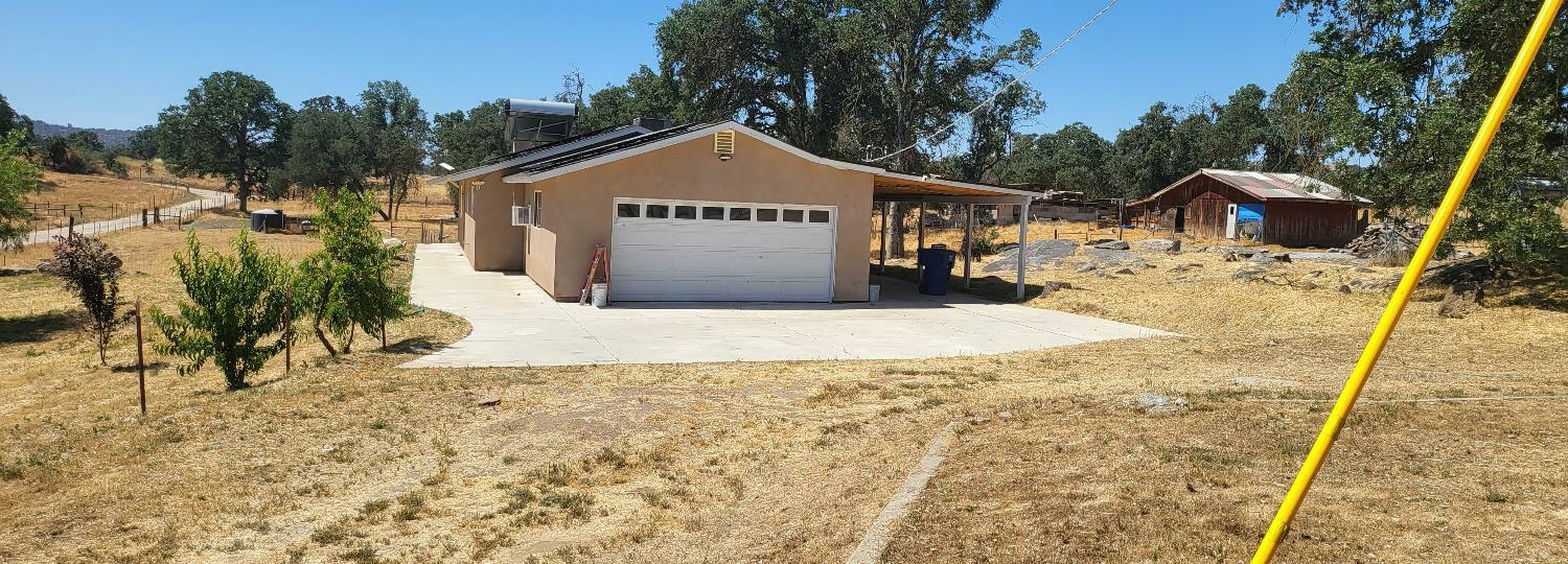 Property Photo: 30530 George Smith Road CA 93675