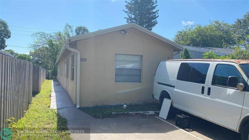 1126 NW 4th Av  Fort Lauderdale FL 33311 photo