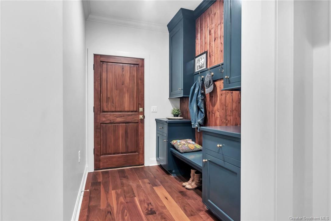 Property Photo: 1221 Five Oaks Drive LA 70605