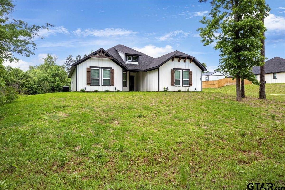Property Photo: 182 Allen St TX 75662