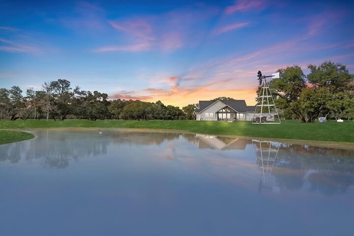 Property Photo:  2016 E Grand Oaks Drive  TX 78935 