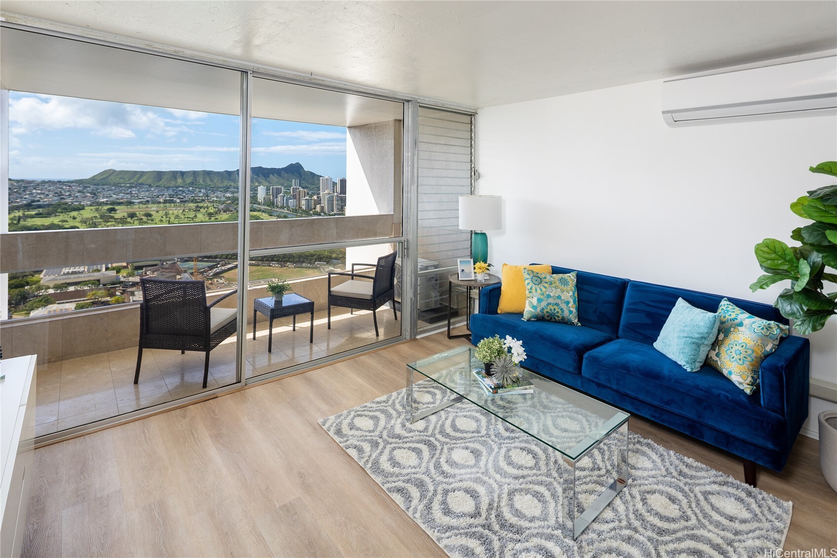 Property Photo: 555 University Avenue 3707 HI 96826
