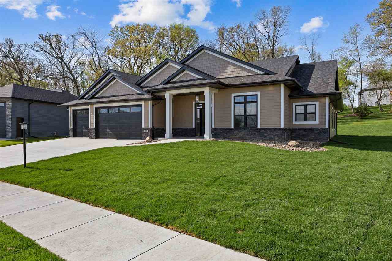 Property Photo:  1510 Legend Dr  IA 52340 