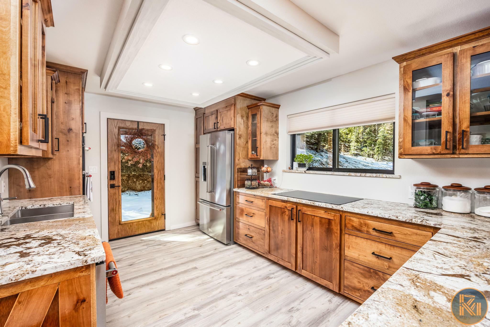 Property Photo: 2060 E Strawberry Point Rd UT 84762