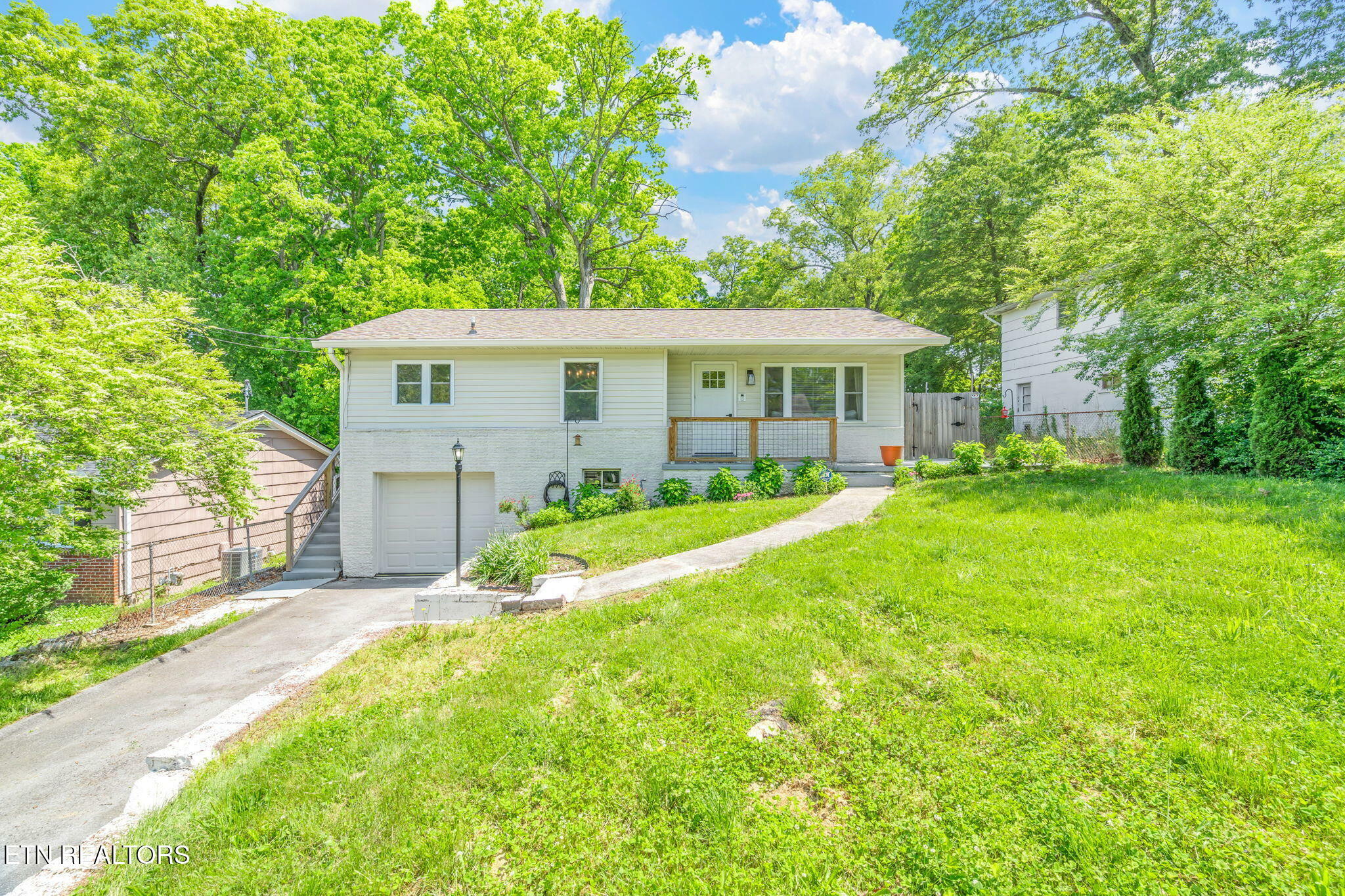 Property Photo:  2312 Kantebury Drive  TN 37917 