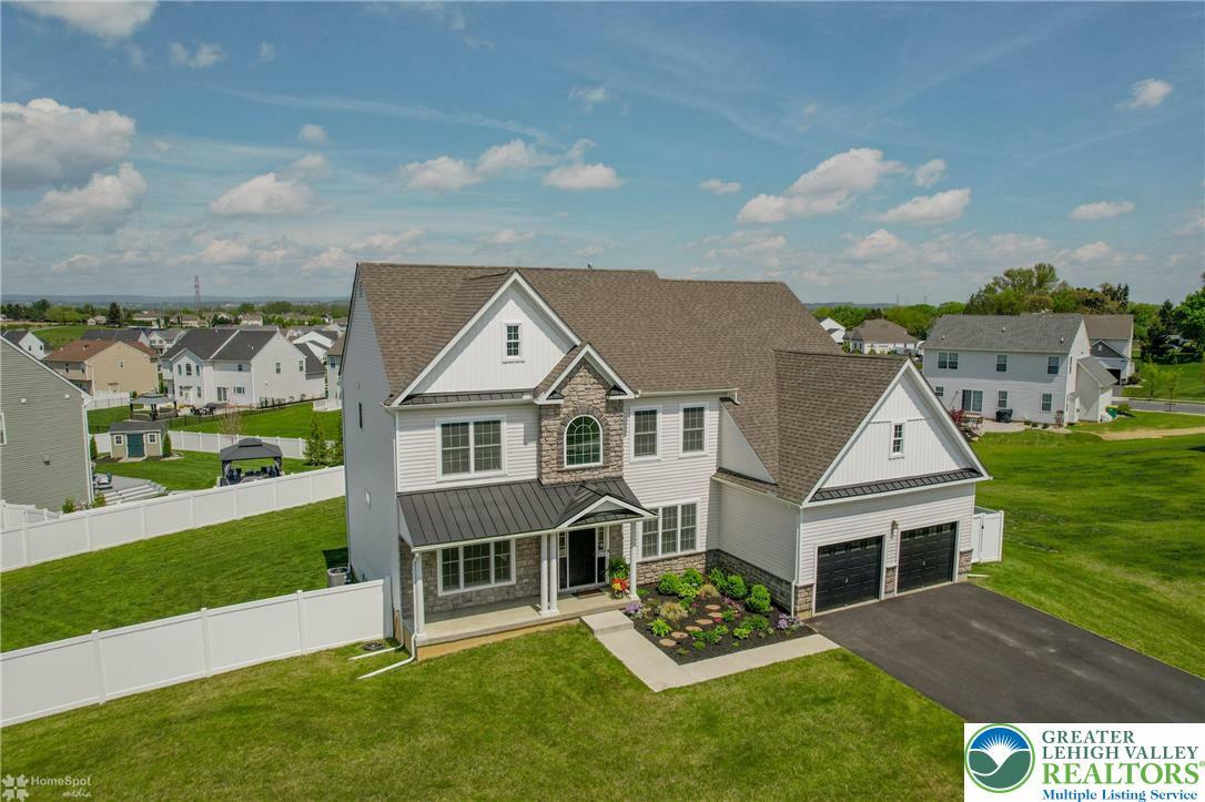 Property Photo: 3318 Highland Drive PA 18045