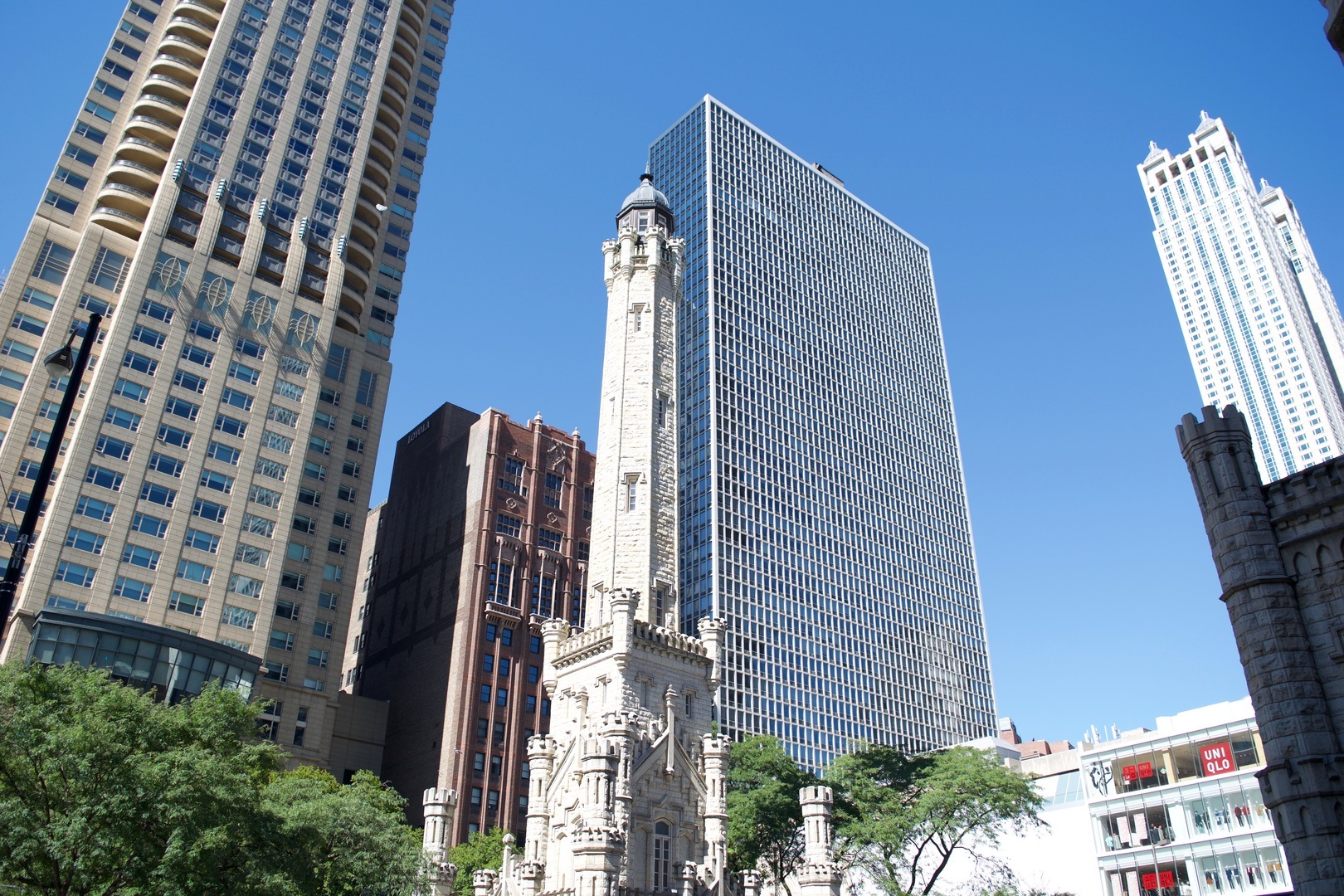 Property Photo: 111 E Chestnut Street 3B-25 IL 60611