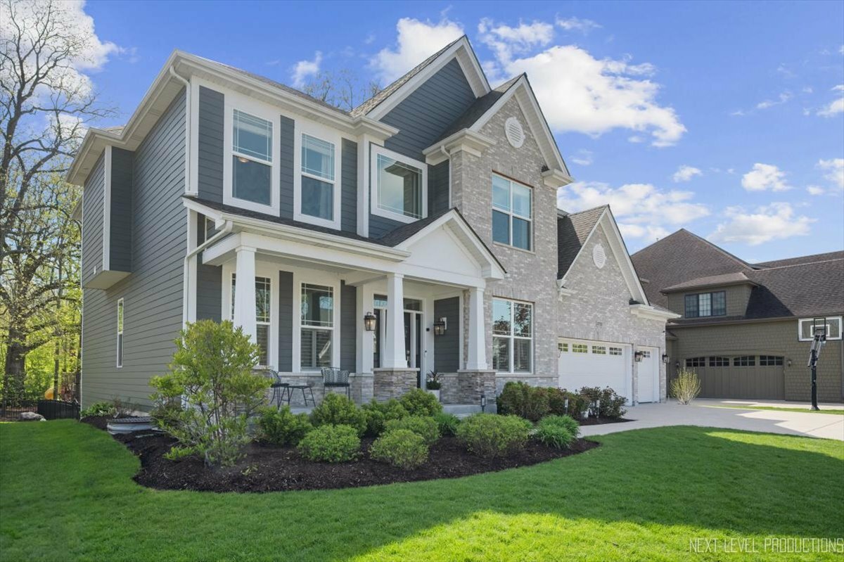 Property Photo: 2723 Trojak Lane IL 60502
