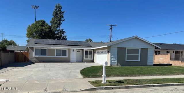 Property Photo:  1477 Dinsmore Street  CA 93065 