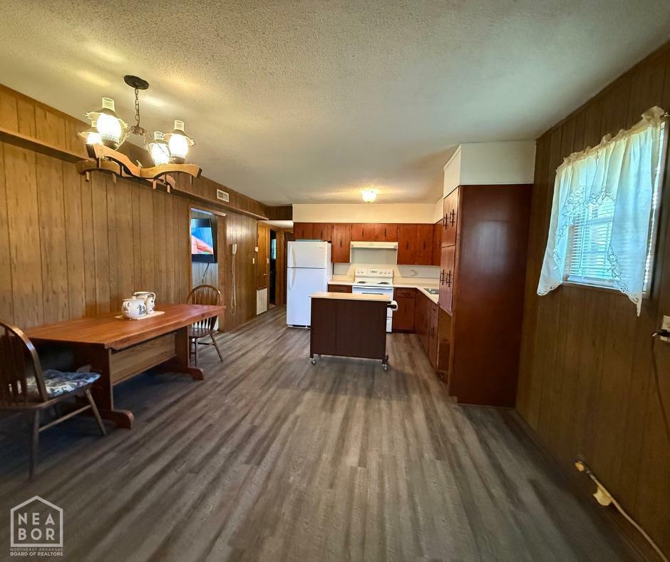Property Photo: 1300 Overdene Street AR 72422