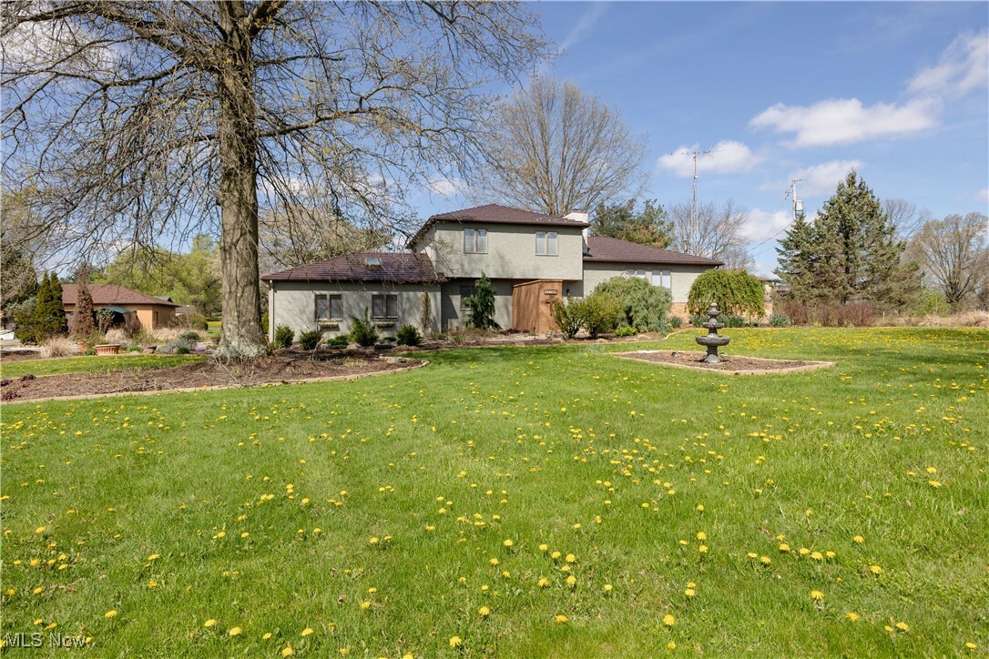 Property Photo: 11158 Detwiler Road OH 44408