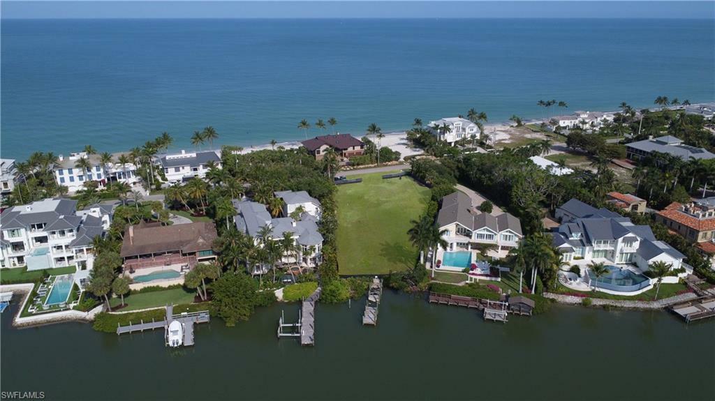 Property Photo: 3625 Gordon Dr FL 34102