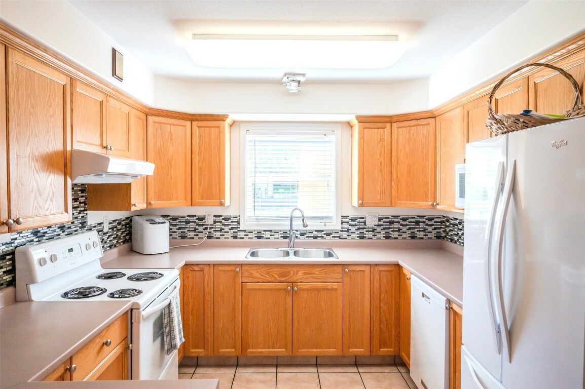 Property Photo: 9307 62nd Avenue 116 BC V0H 1V1