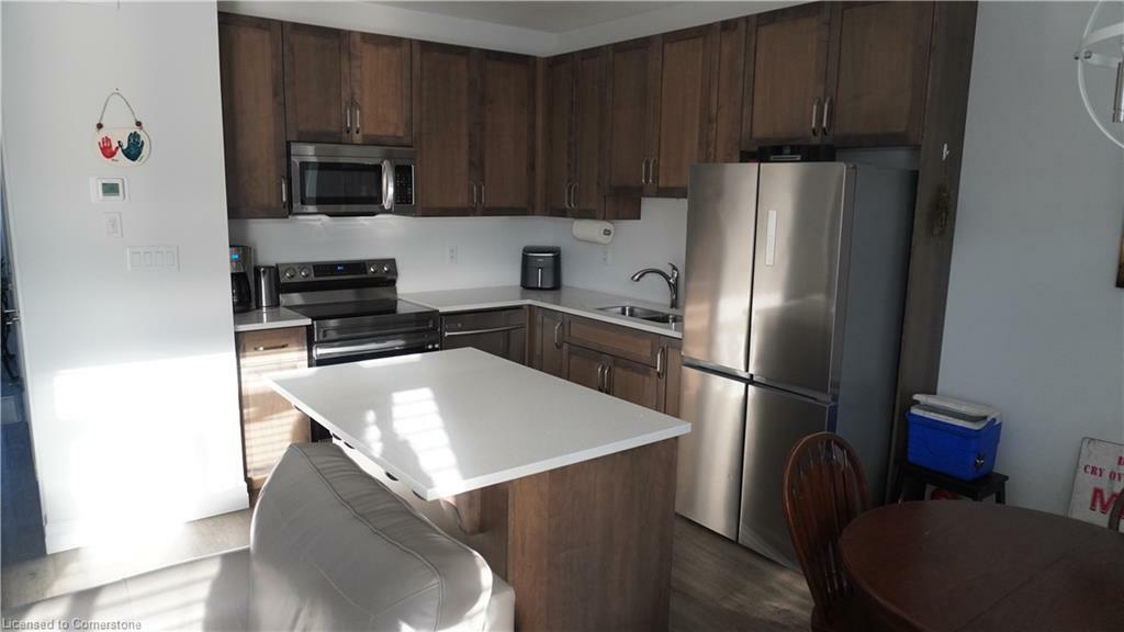 Photo de la propriété: 879 Edinburgh Drive ON N4T 0N6