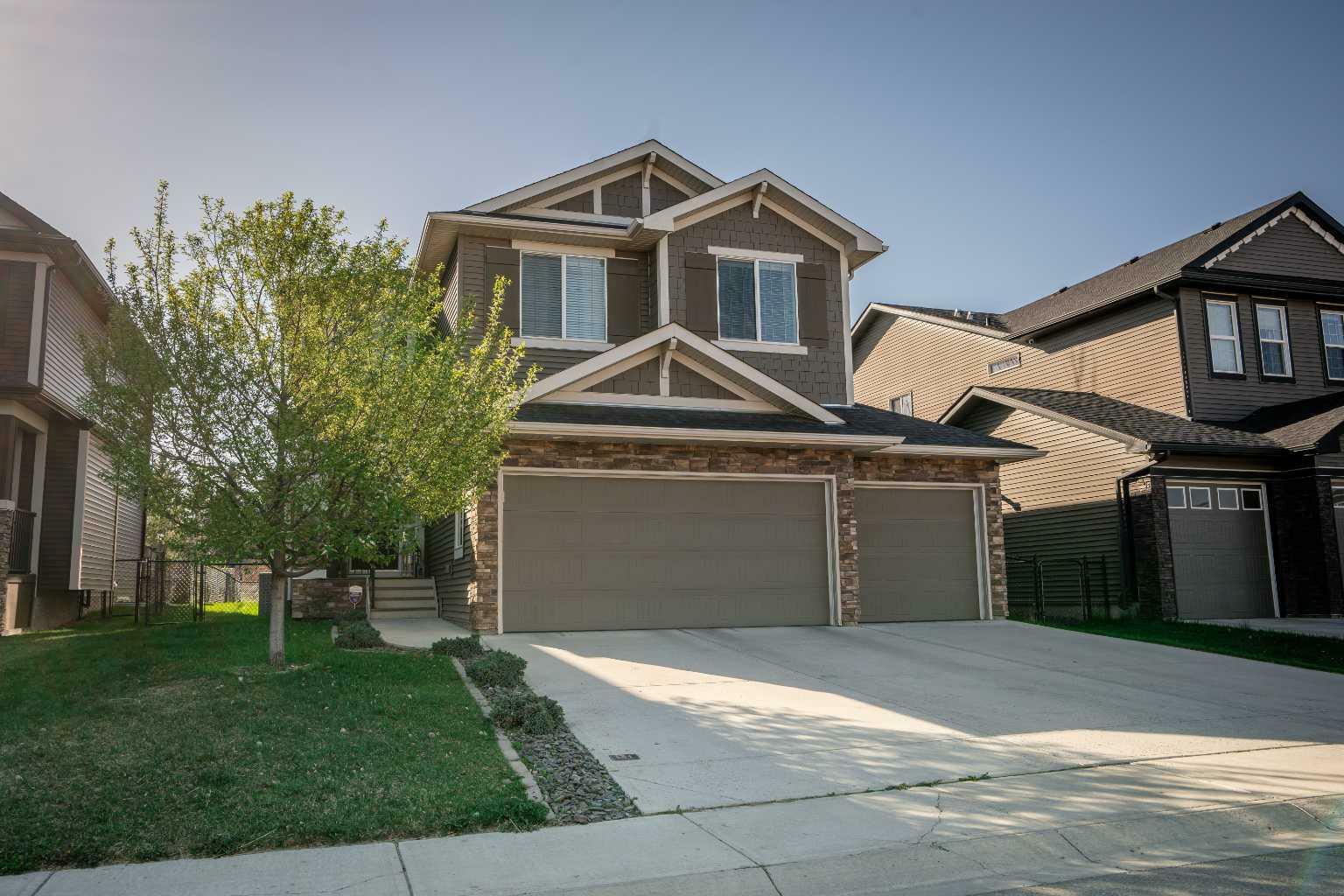 Property Photo: 153 Kinniburgh Way AB T1X 0P8