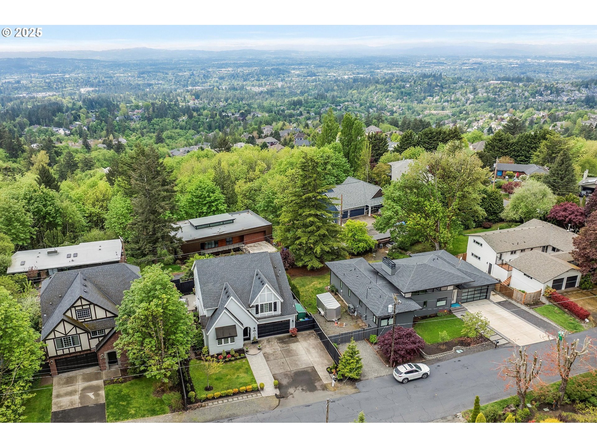 2059 NW Ramsey Dr  Portland OR 97229 photo
