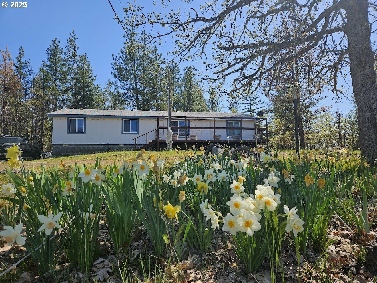 Property Photo: 1994 Highway 97 WA 98620