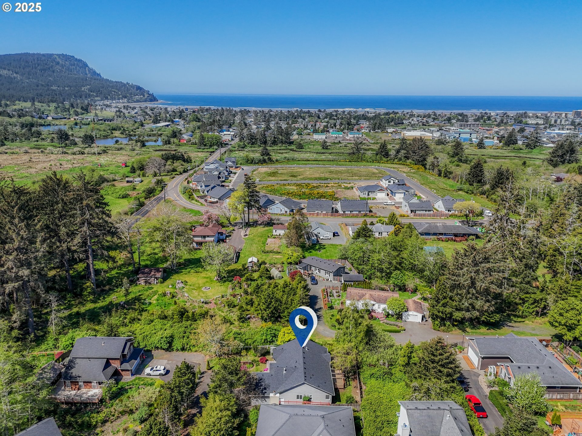 Property Photo:  1700 Huckleberry Dr  OR 97138 