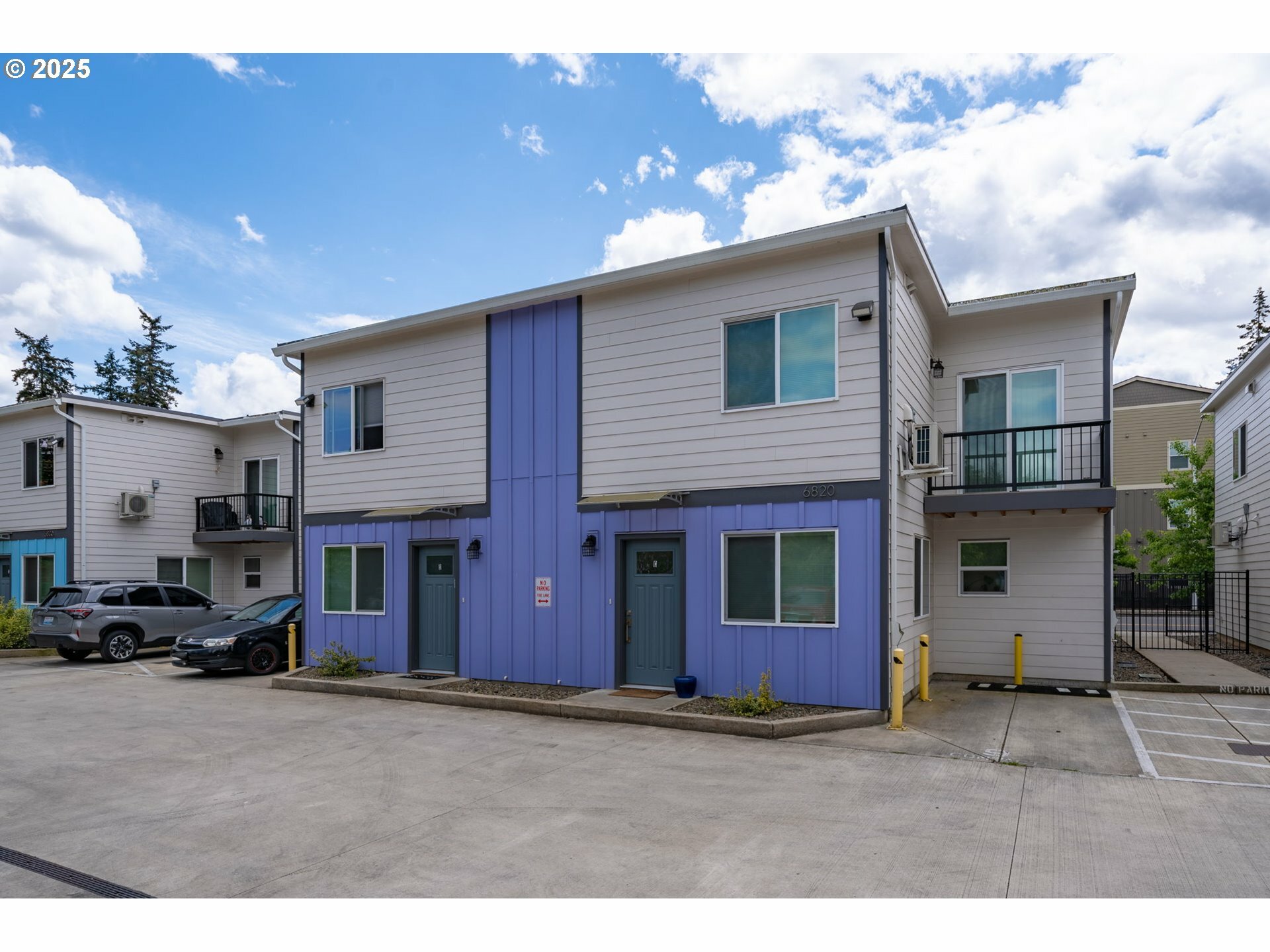 Property Photo: 6820 NE Vancouver Mall Dr WA 98661