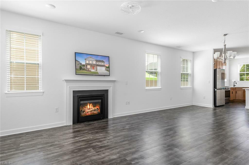Property Photo: 411 Middleton Way VA 23322