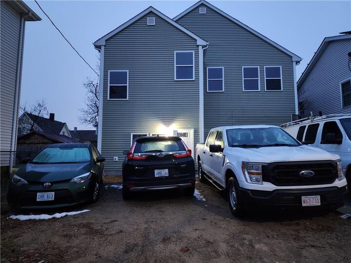 31 Madison Street  Providence RI 02907 photo
