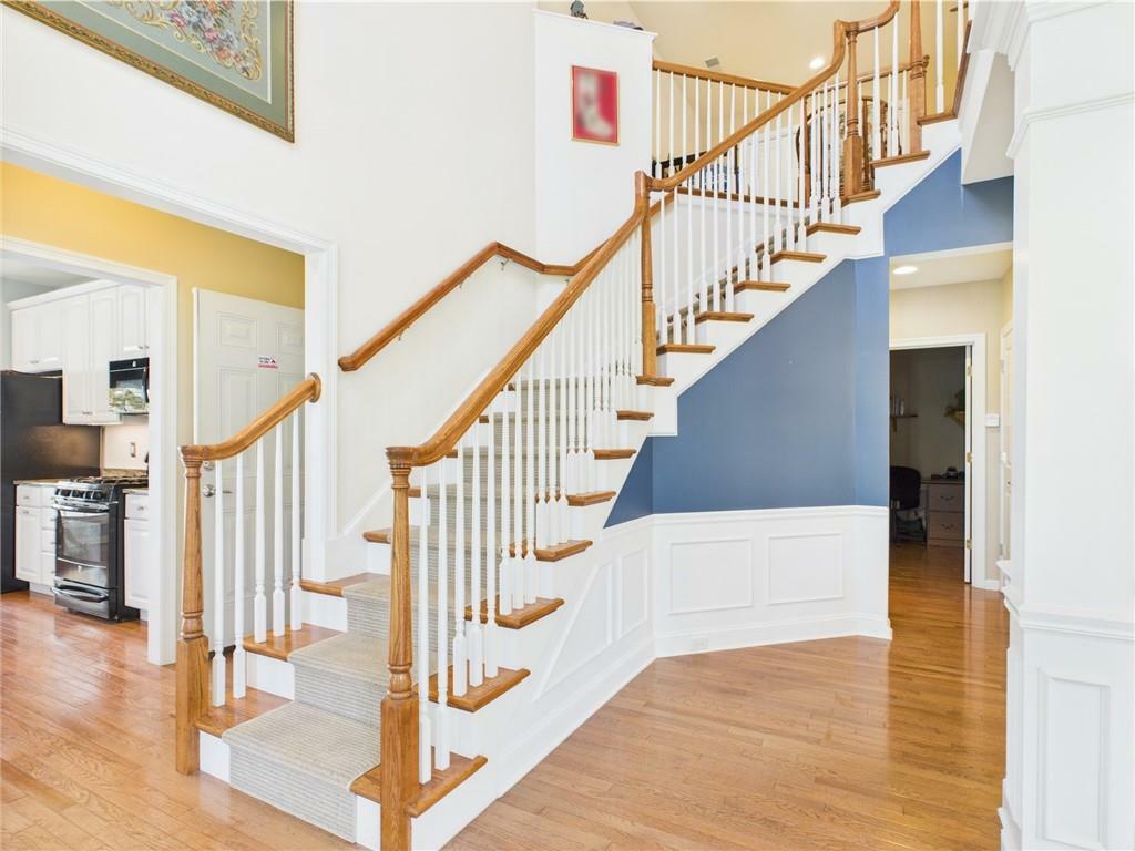 Property Photo: 6 Yarmouth Circle RI 02879