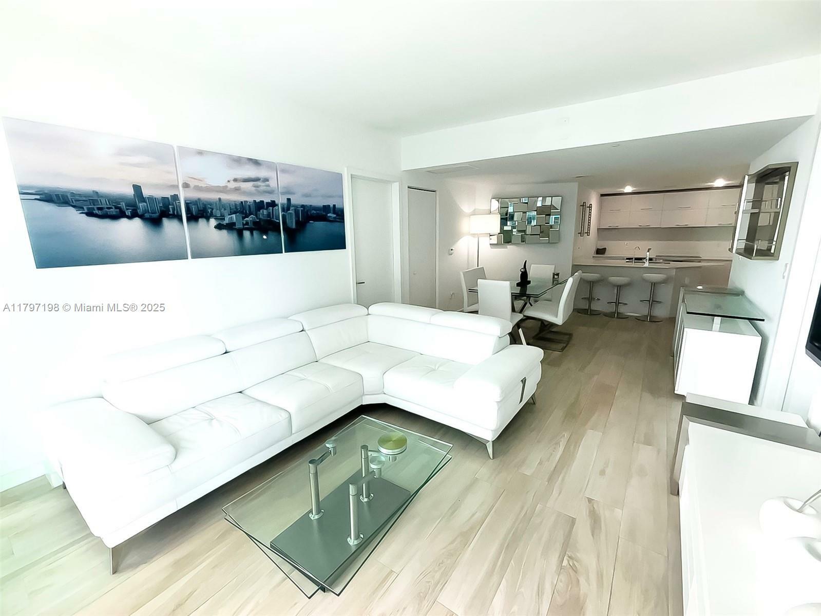 Property Photo: 1300 S Miami Ave 2209 FL 33130