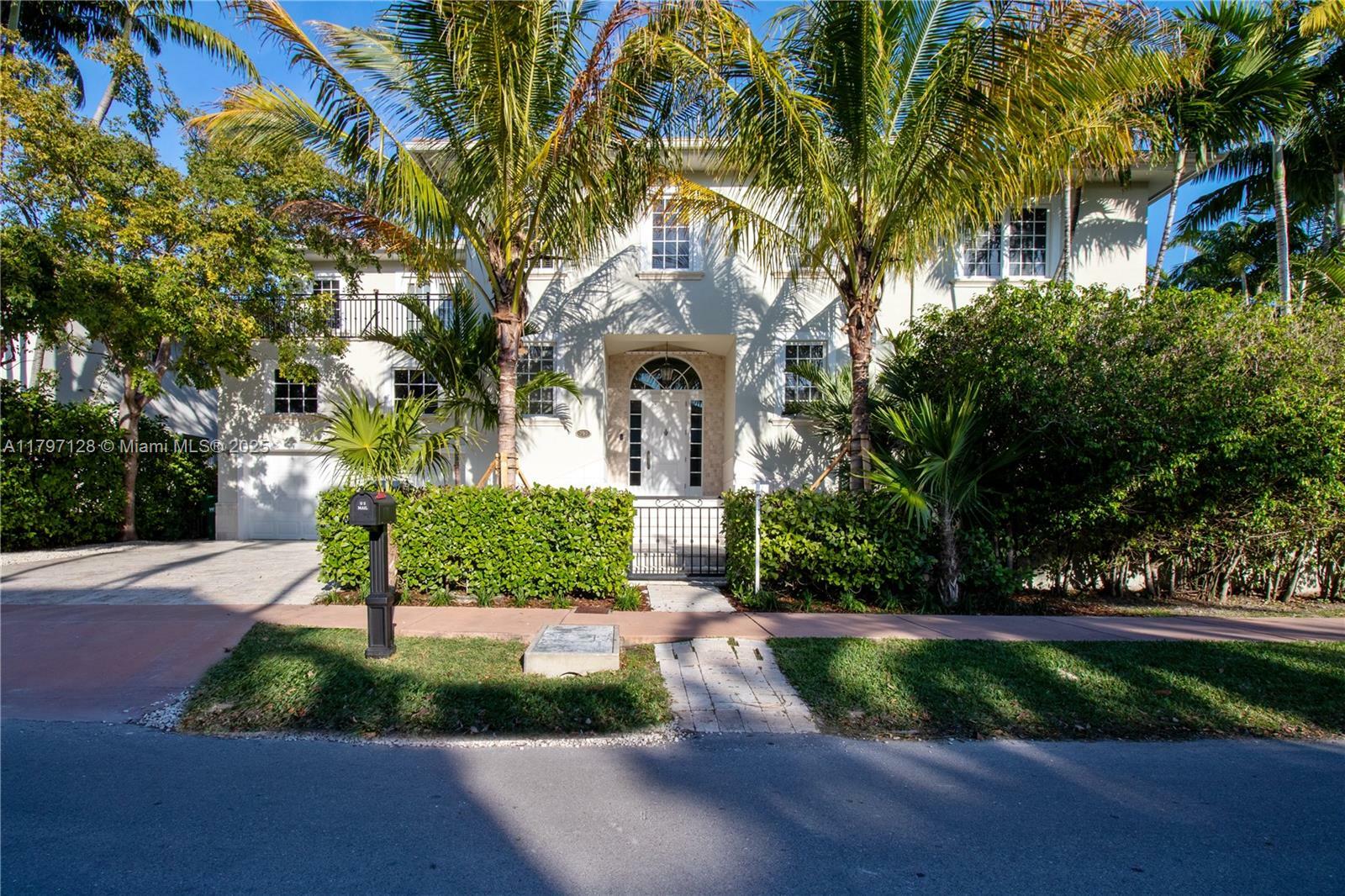 Property Photo: 797 Ridgewood Rd FL 33149