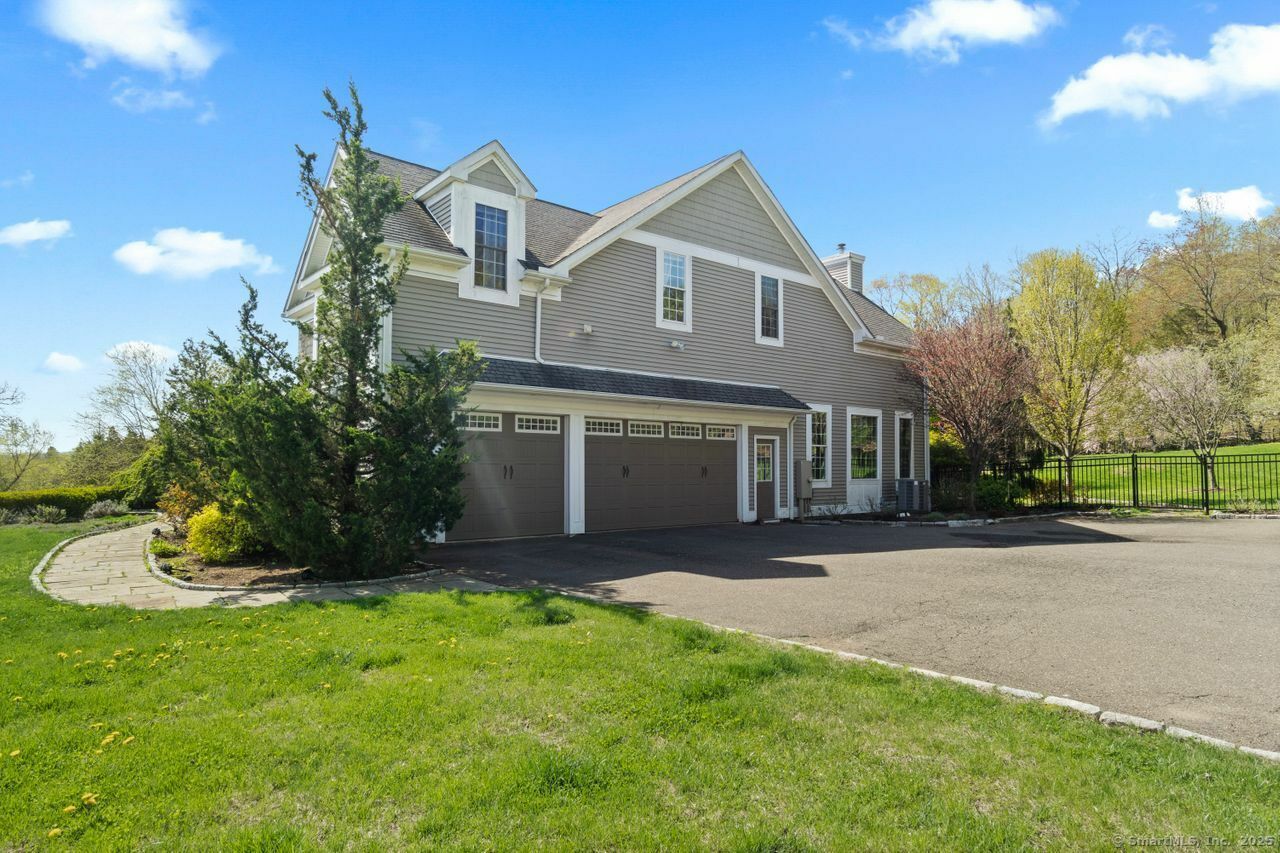 Property Photo: 16 Turkey Hill Road CT 06422