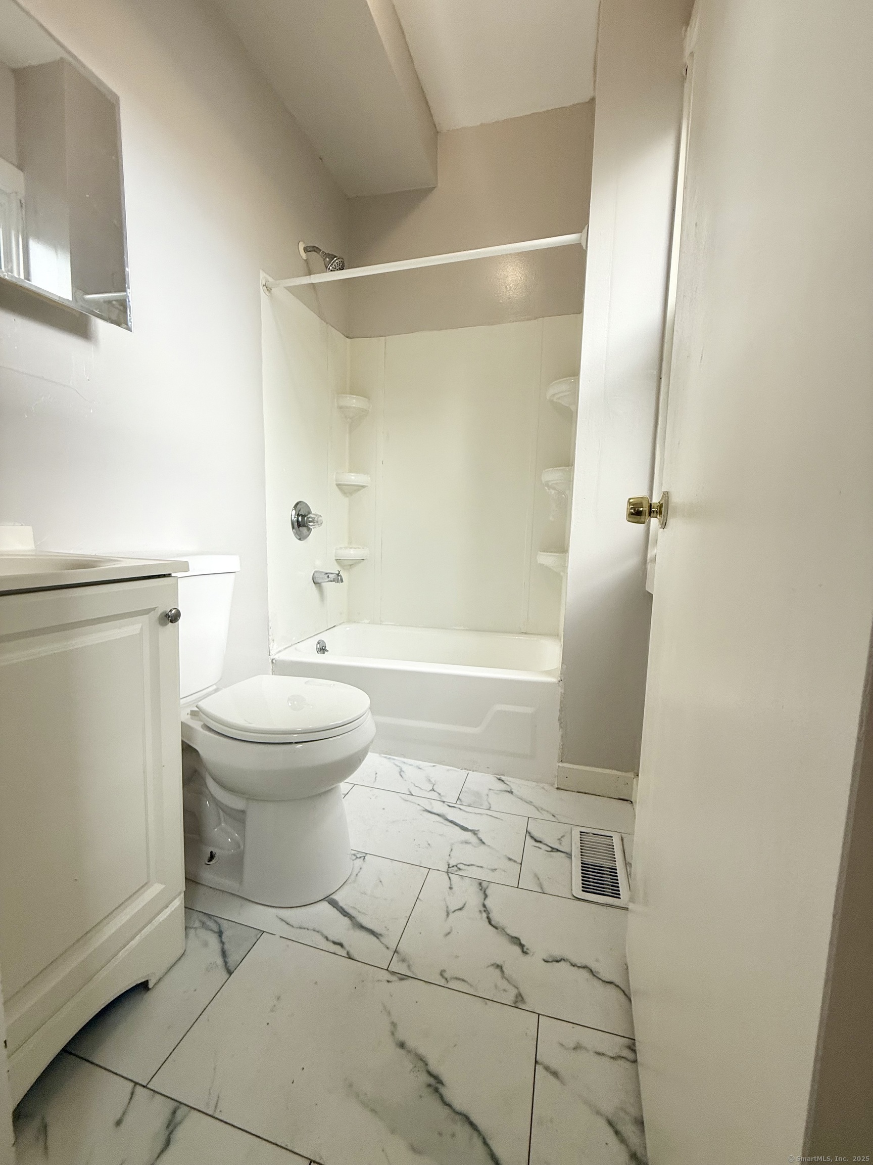 Property Photo: 342 Exchange Street CT 06513