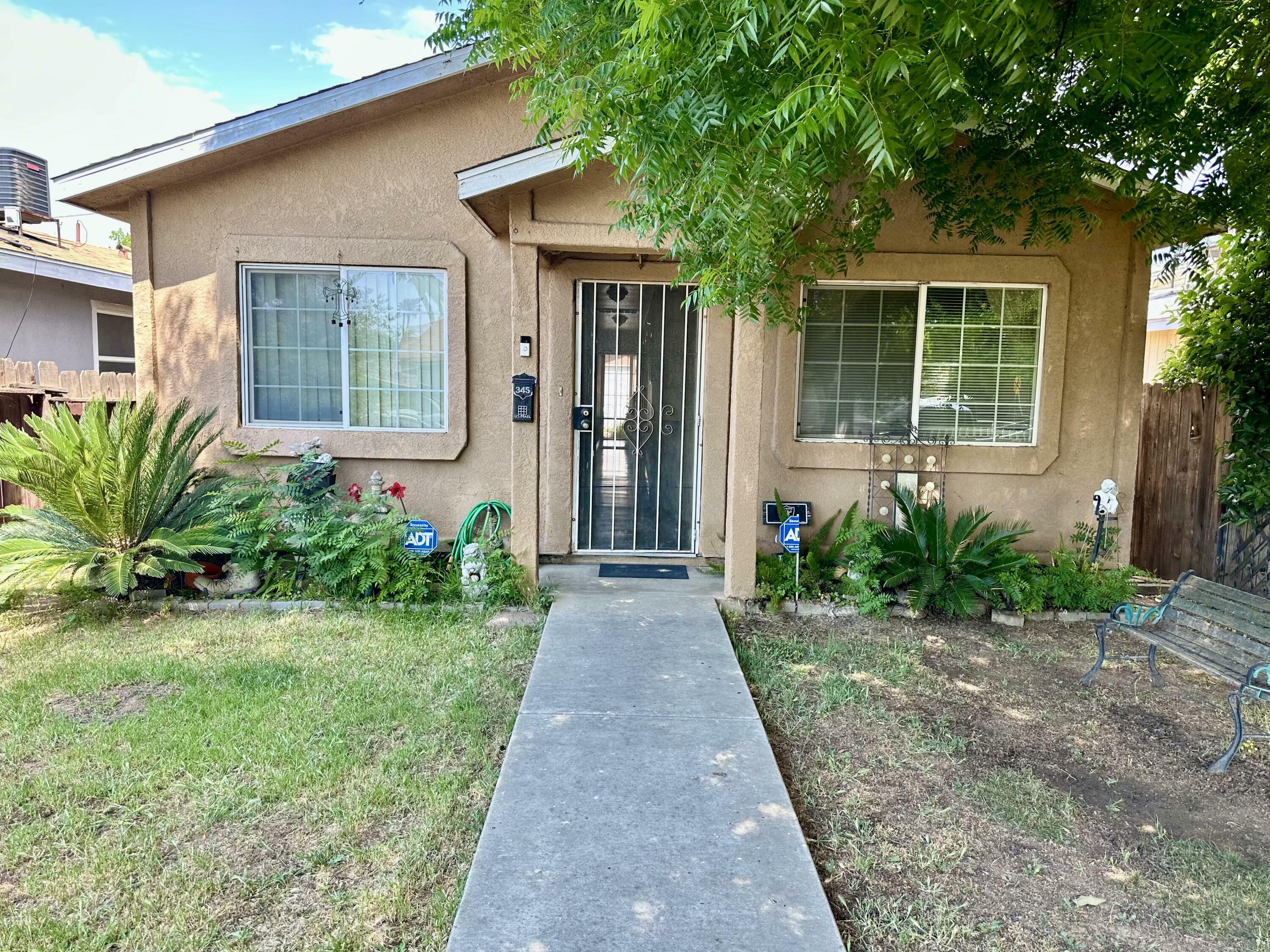 345 N D Street  Exeter CA 93221 photo
