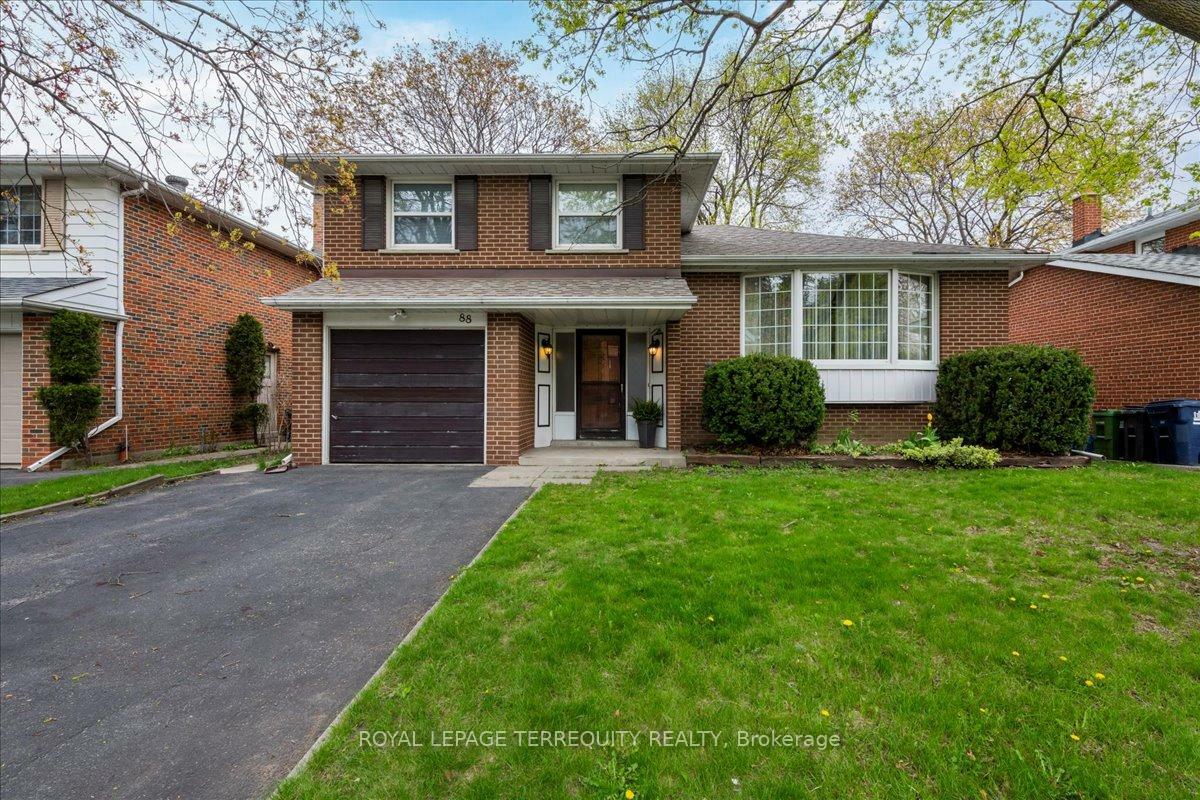Property Photo: 88 Old Sheppard Avenue ON M2J 3L5