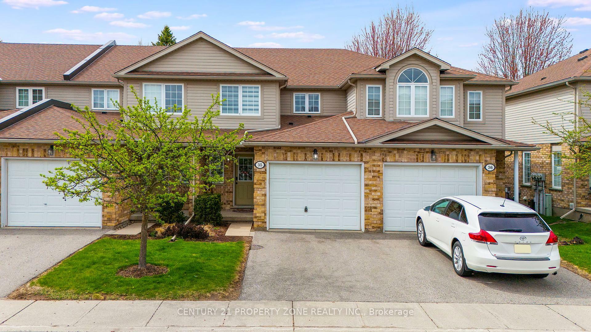 Photo de la propriété: 210 Dawn Avenue 35 ON N1G 5L5