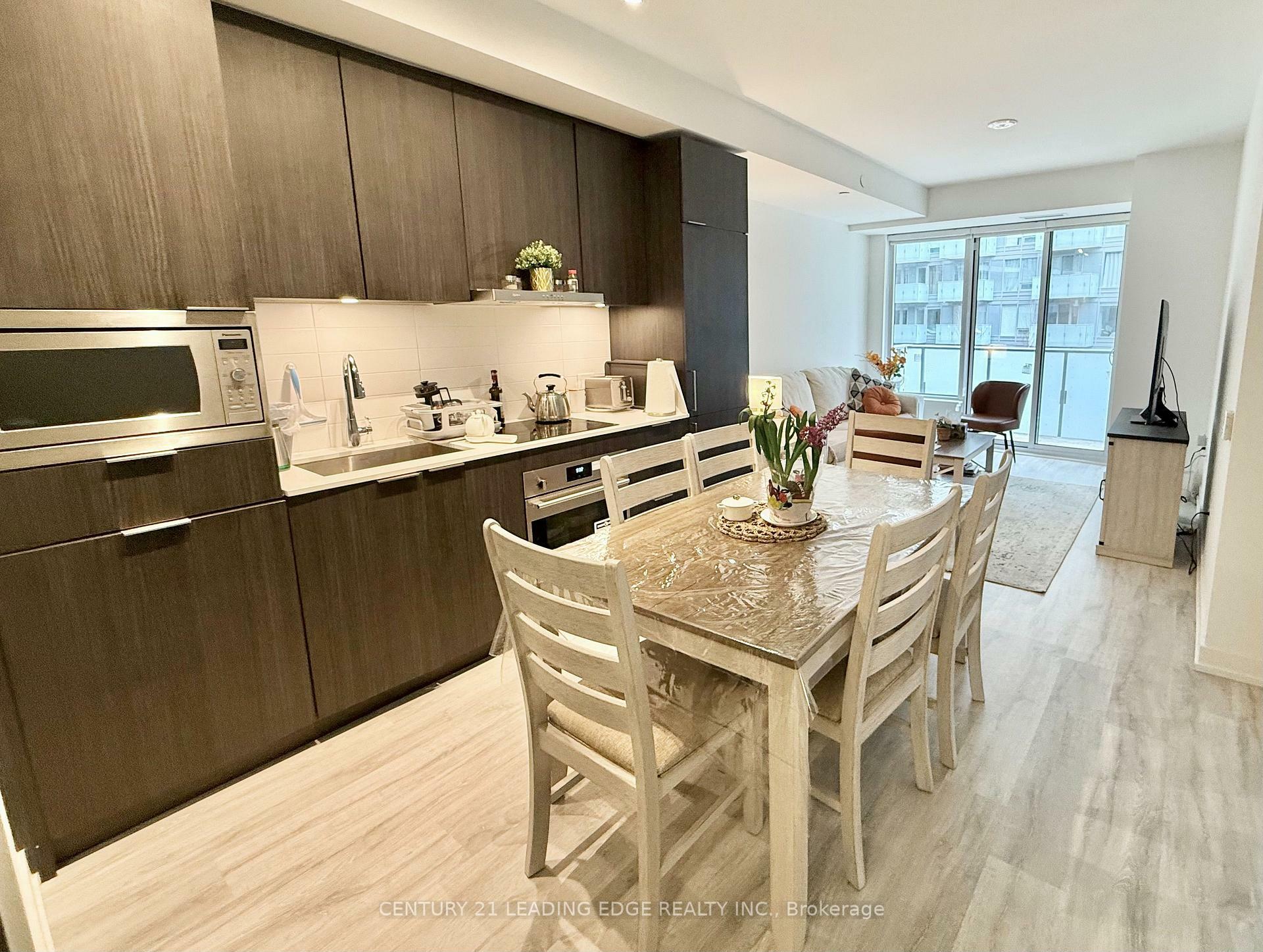 8 Olympic Garden Drive 404  Toronto ON M2M 0B9 photo
